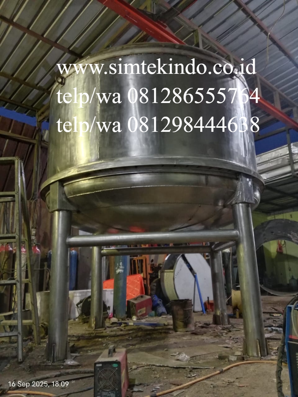 Pembuatan Tangki Stainless Untuk Penampungan Limbah Pabrik